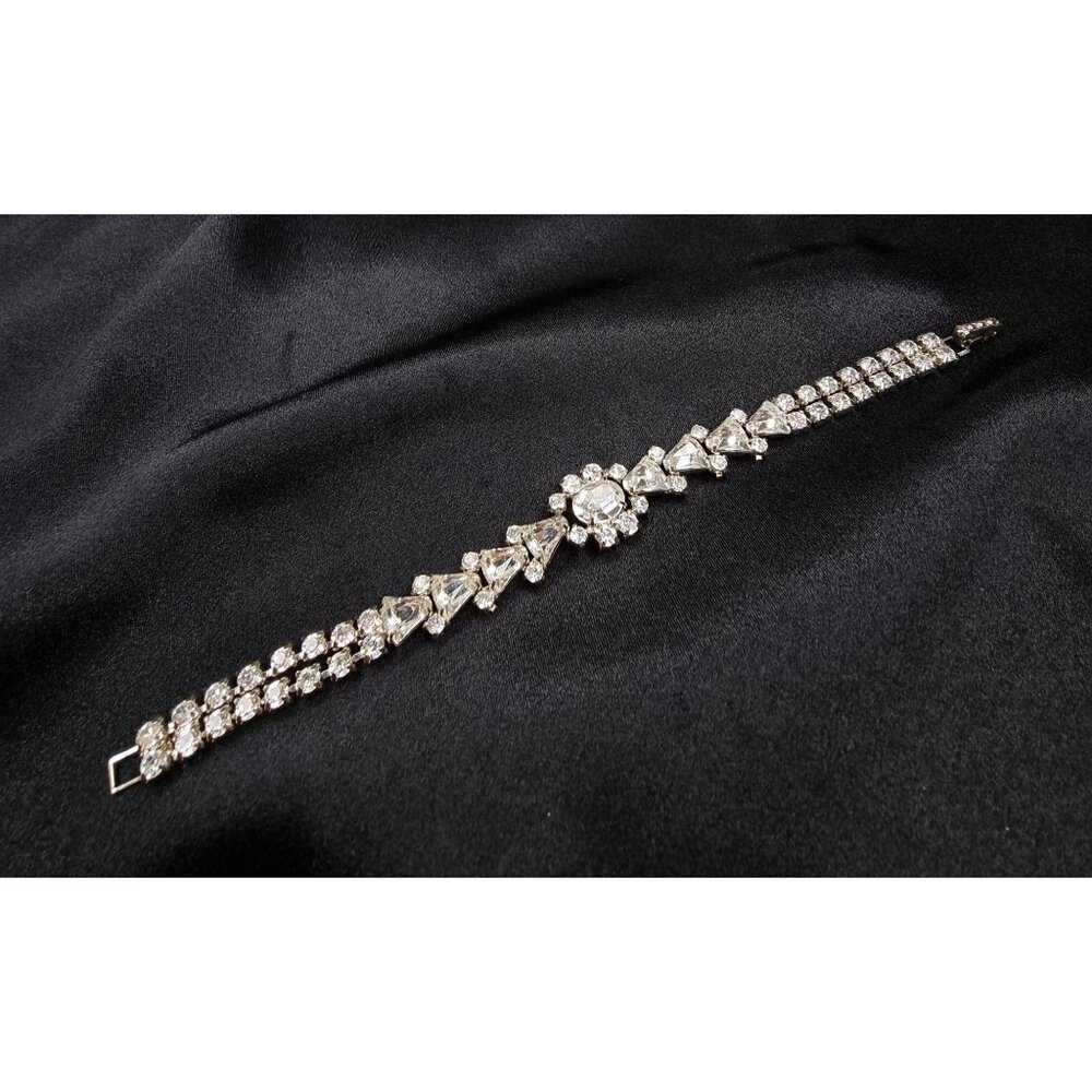 Vintage 1960s-1970s Rhinestone Bracelet With Triangular & Round Sparkling Stones
